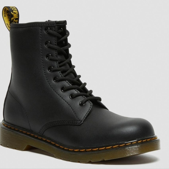 Dr. Doc Martens Youth 1460 Softy T Leather Lace Up Boots Black US 7 UK 5 EUR 38 - Picture 1 of 16